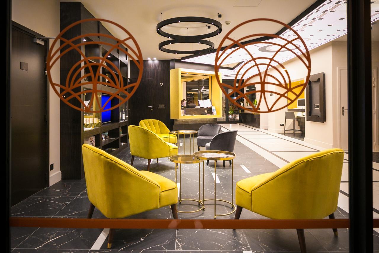 Best Western Hotel Journel Saint-Laurent-Du-Var Zewnętrze zdjęcie